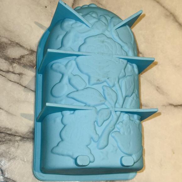 Disney Silicone Bread Pan Beauty And The Beast Enchanted Rose Lumiere Cogsworth - Picture 3 of 3